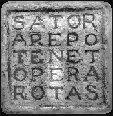 Carré magique SATOR -  Avec ses lettres on peut écrire 2 fois Paternoster en croix sur le N - Reste 2 A et 2 O pour l'Alpha et l'Oméga  en bout de croix.